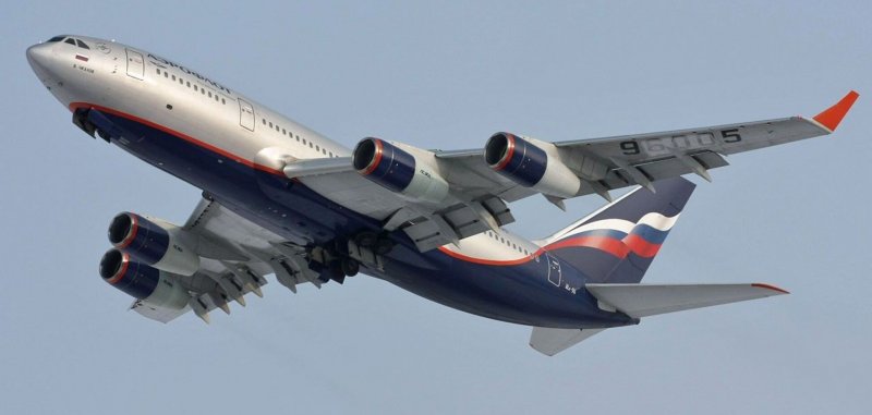 Самолёт ил 96 300