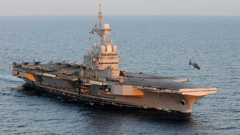 Атомный авианосец ВМС Франции Шарль де Голль