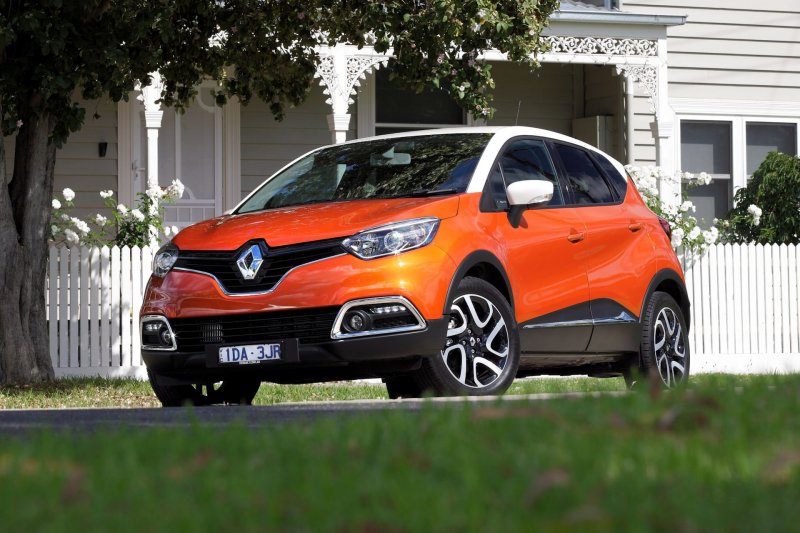 Машина Renault Captur