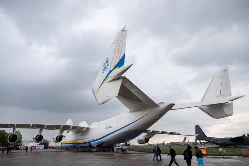 АН-225 Мрия грузовой отсек