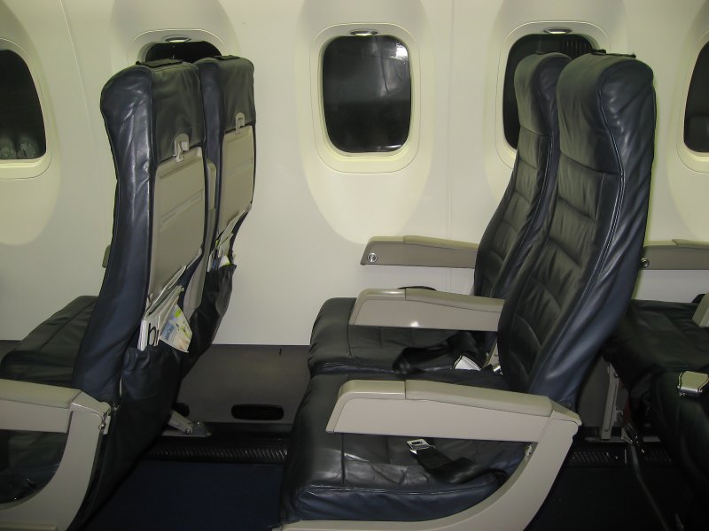 Самолет Bombardier Dash 8