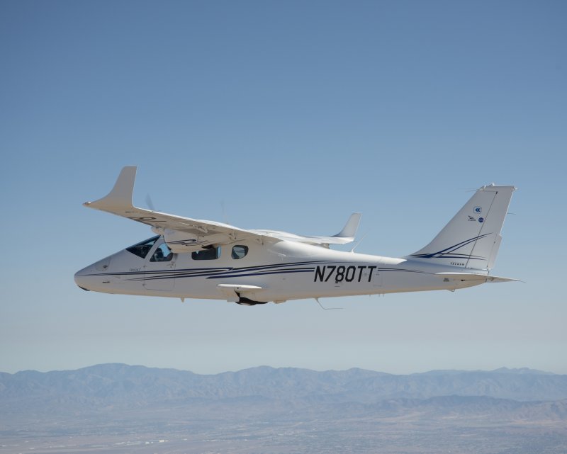 Tecnam p2006t салон
