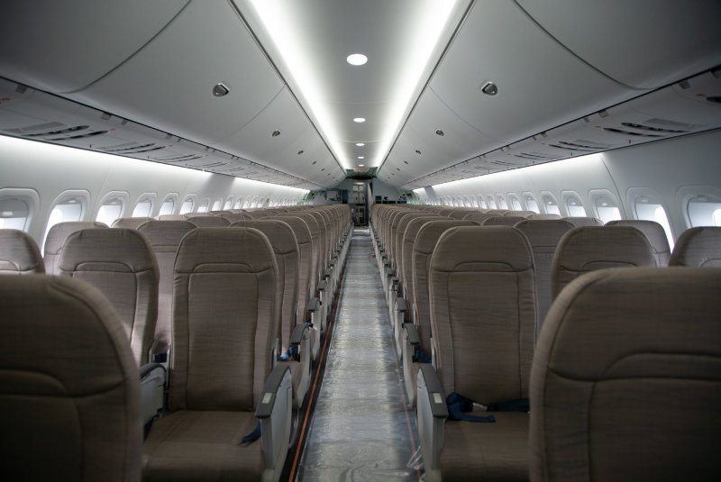 MC 21 300 салон