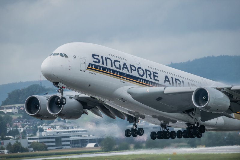 Самолёт Airbus a380