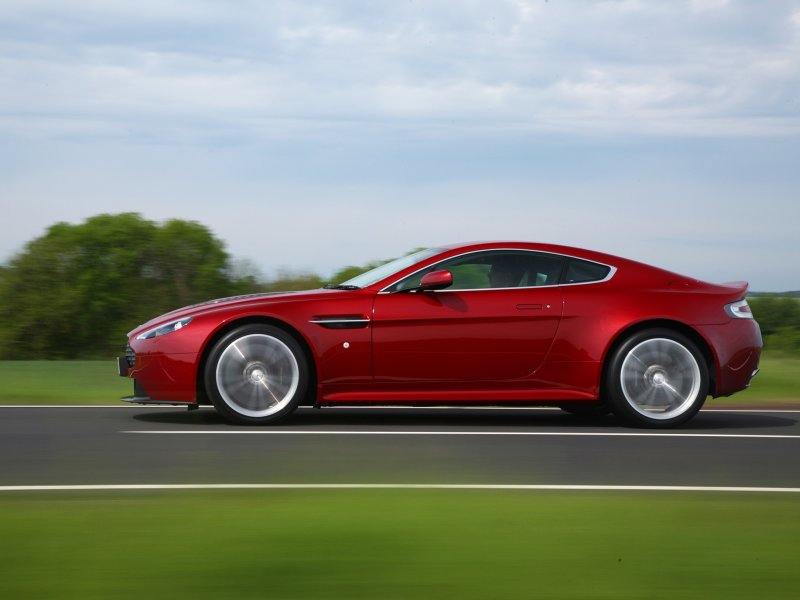 Aston Martin Vantage v12 Zagato