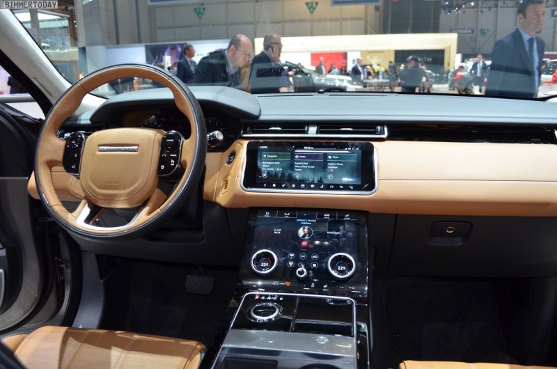 Range Rover Velar салон