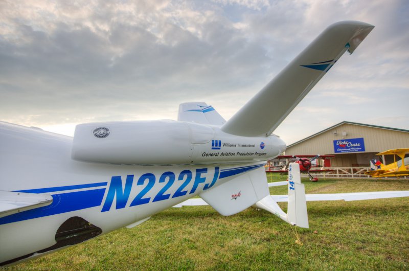 Piper Cherokee 235