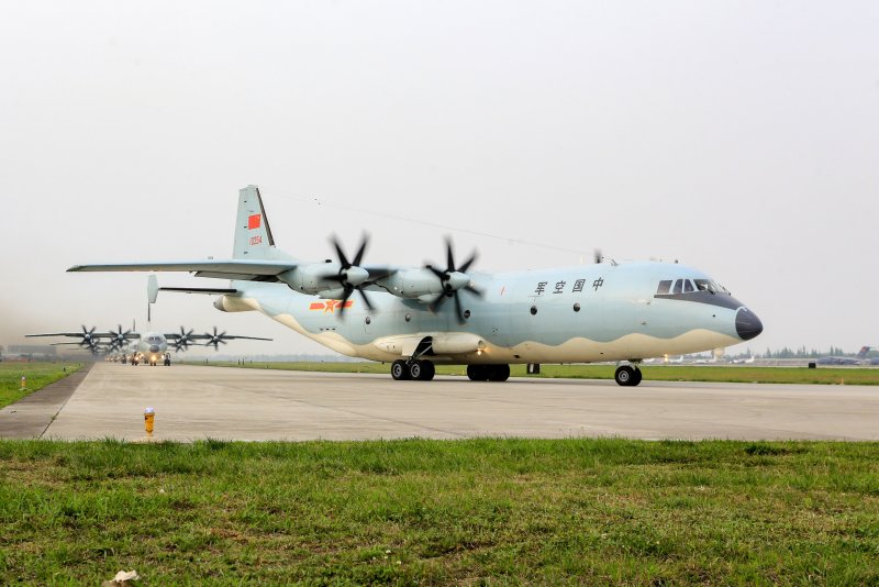 Shaanxi y-9 Юнь-9 многоцелевой транспортный самолёт