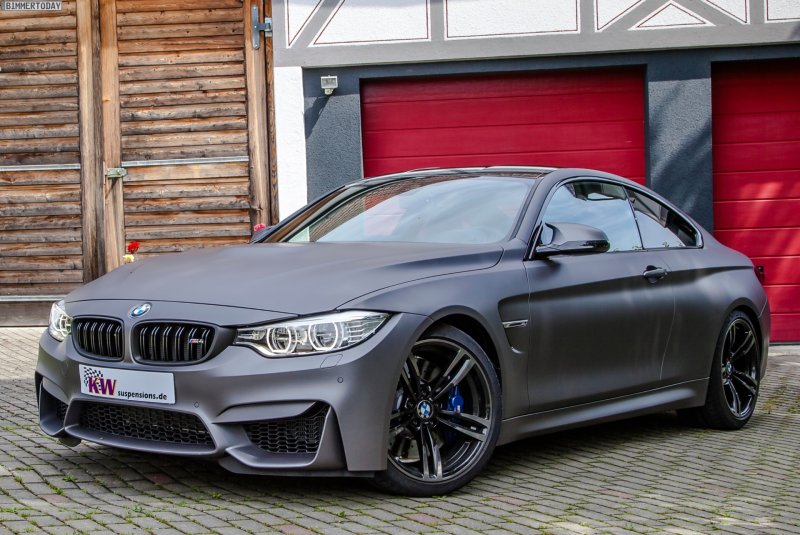 BMW m4 f82 Золотая