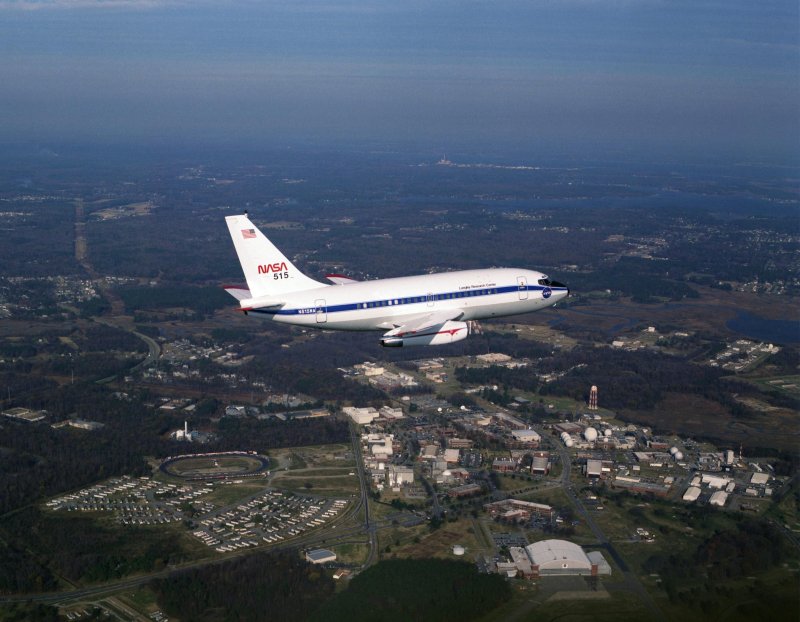 Боинг 737 100