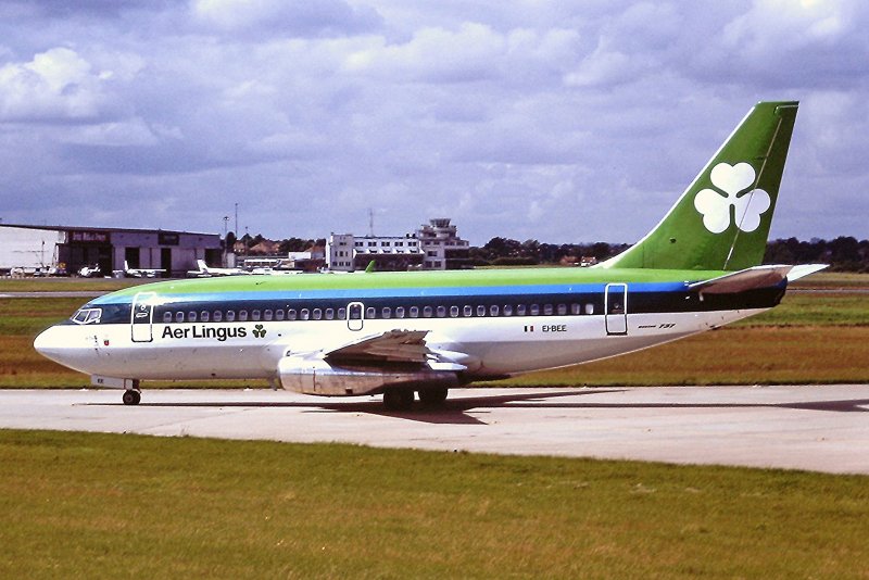 Боинг 737 200