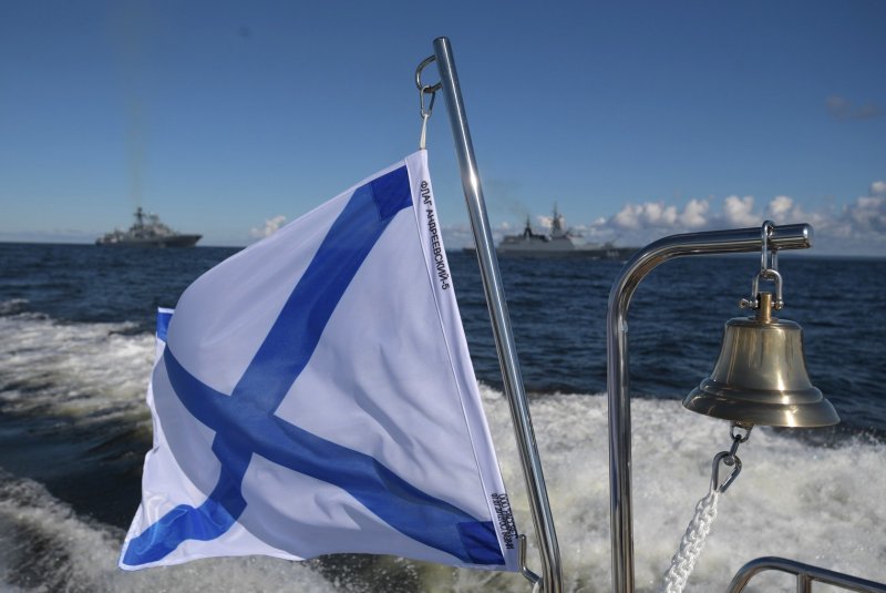 Флаг военно морского флота России Андреевский