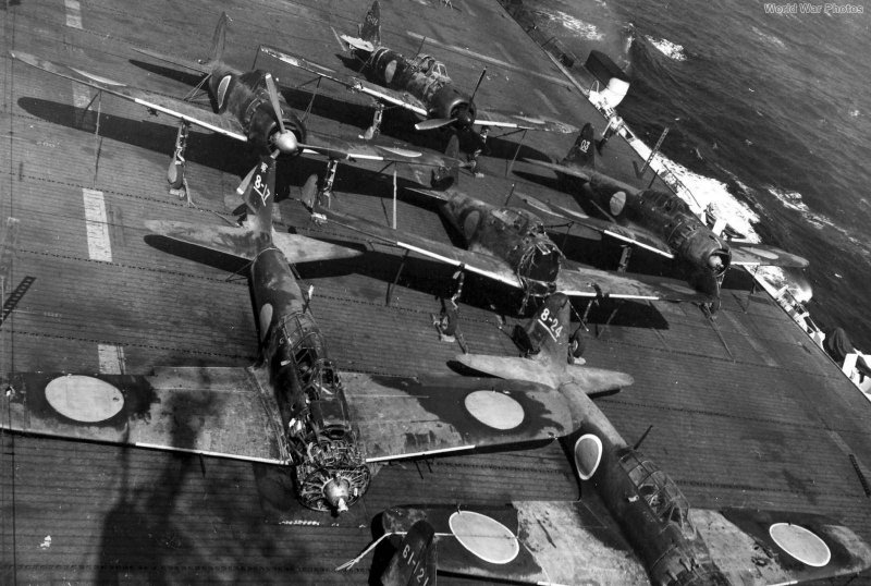 A6m Zero на палубе авианосца