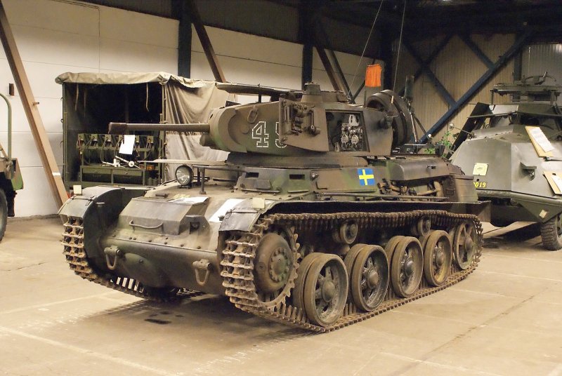 M38 шведская танкетка