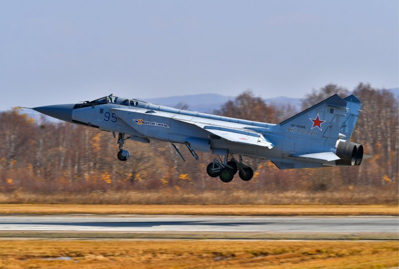 Миг-31 сверхзвуковой самолёт