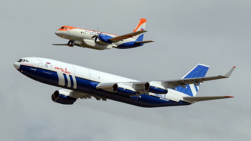 Самолет ил-96-400м