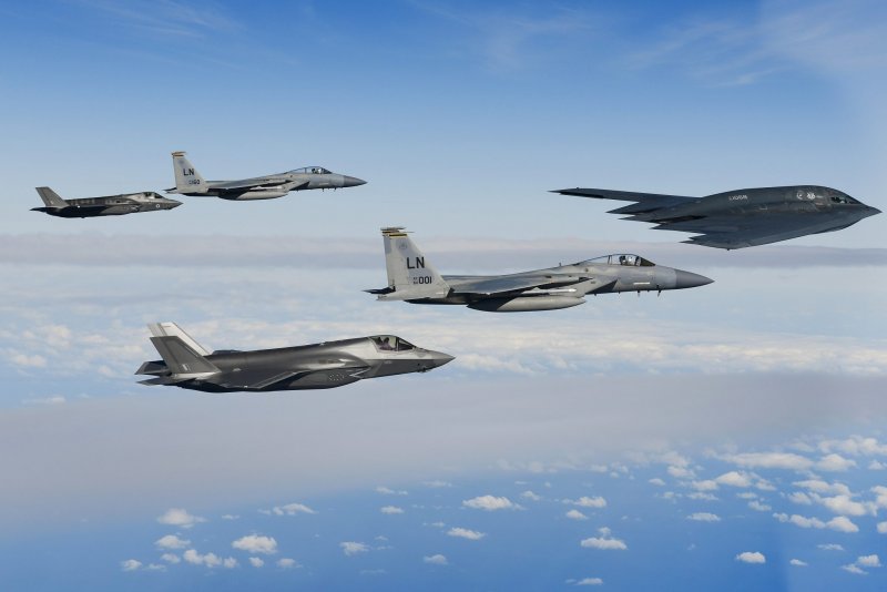 F16 f35