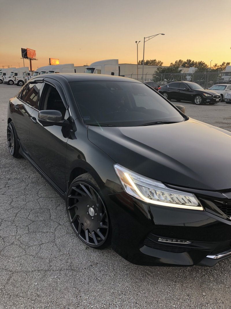 Honda Accord 9 черный