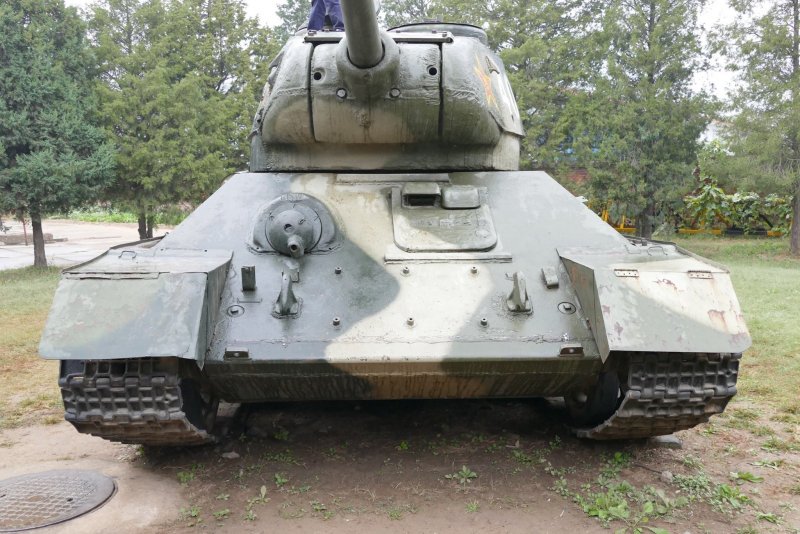 Танк радиоуправляемый Су 100
