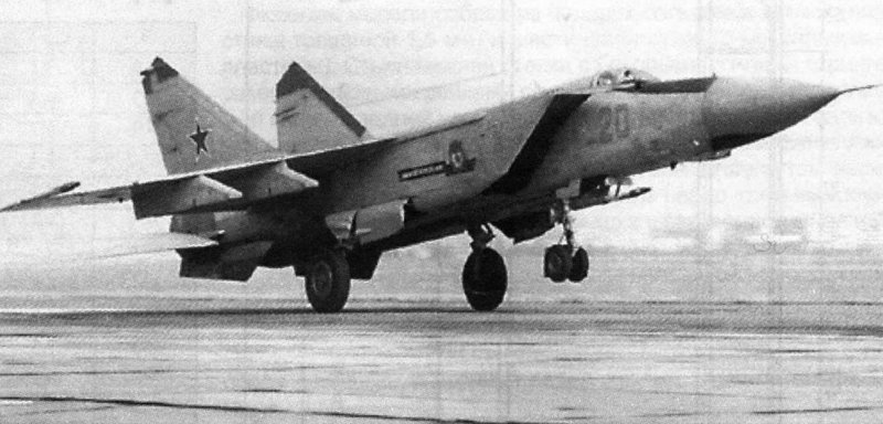 Истребитель перехватчик миг-25 Елец