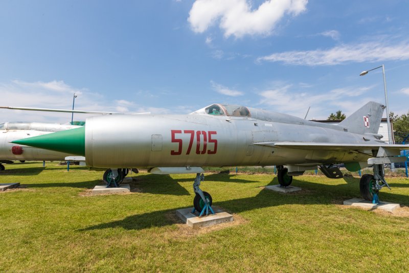 Микоян и-270 шасси