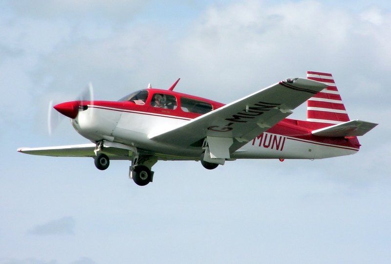 Самолет Mooney m20