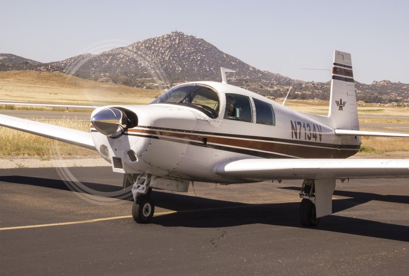 Mooney Bravo самолет