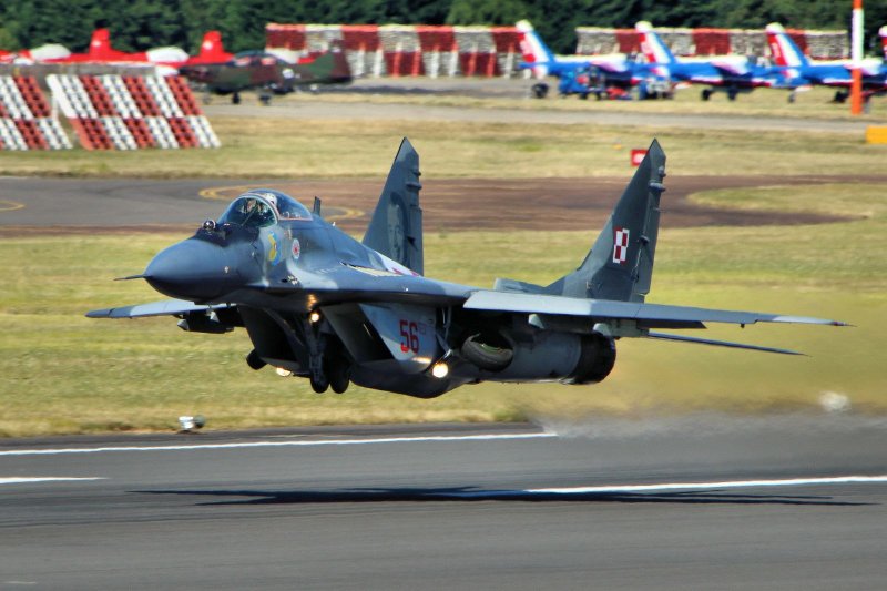 Falcon f15