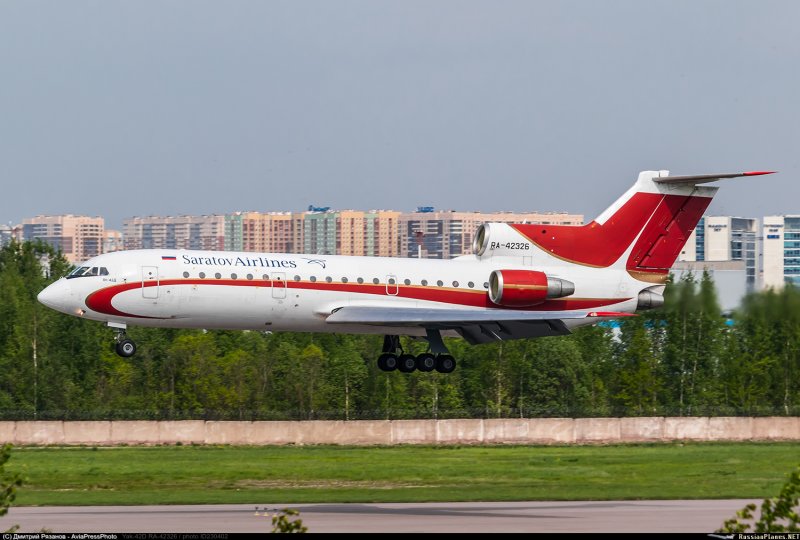 Ту-204см борт ra-64151