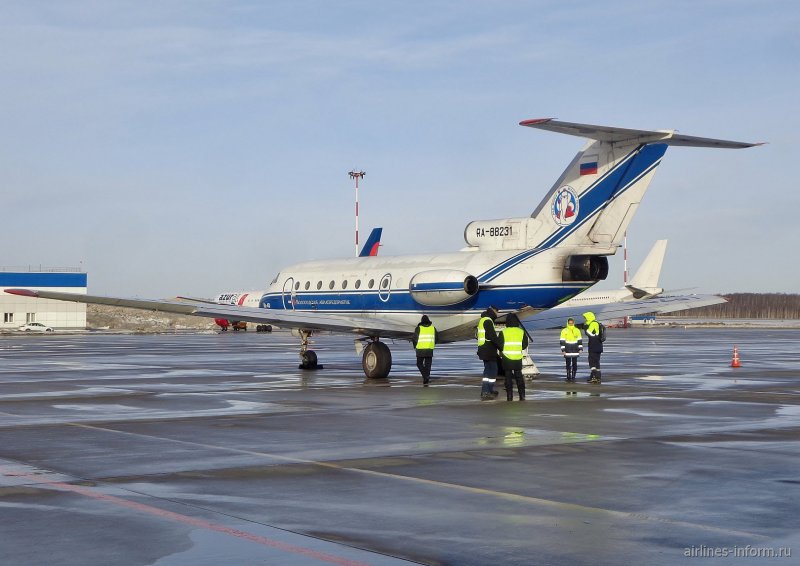 Вологодское авиационное предприятие як-40