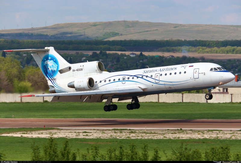 Ту 134ш в закате