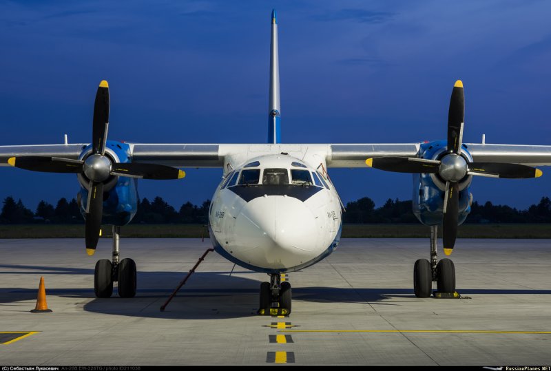 АН 26 спереди