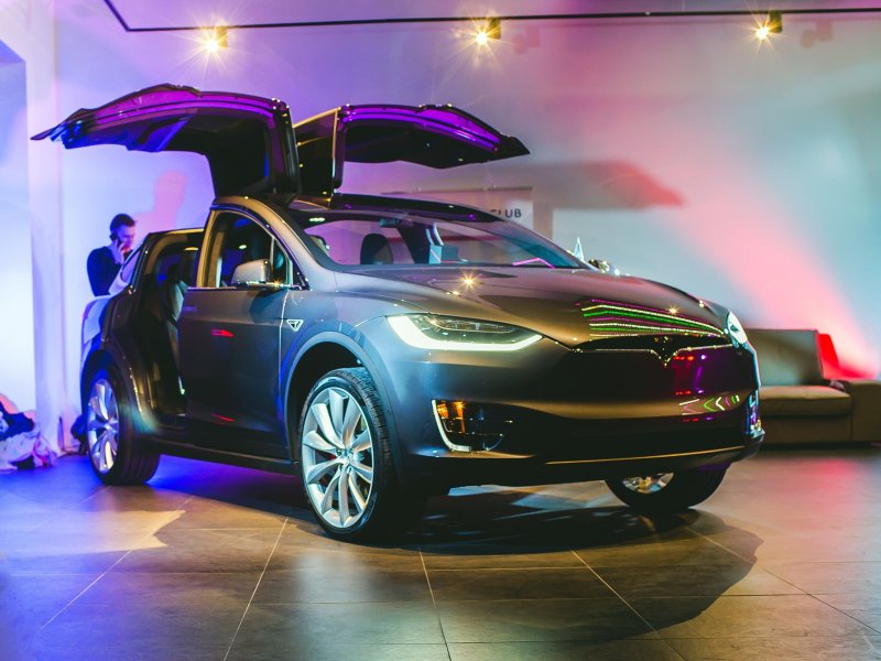 Tesla кроссовер