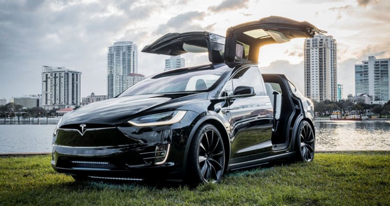Tesla model x 2014
