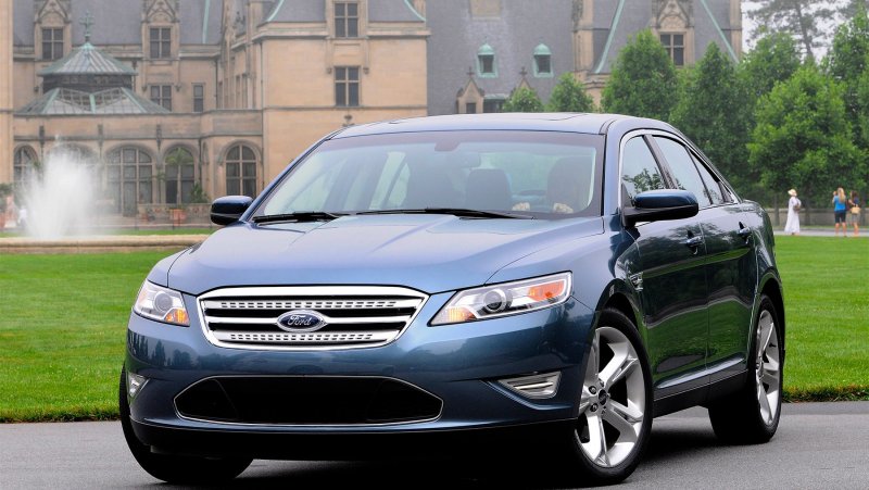 Ford Taurus 2010