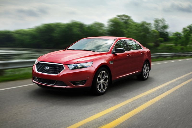 Ford Taurus 2017