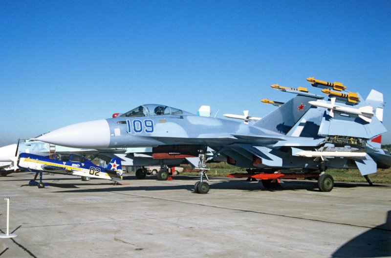 Су-33 палубный истребитель