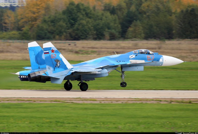 Корабельный истребитель Су-33