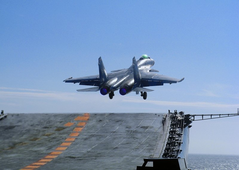 Су-33 взлет с палубы