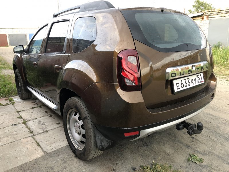 Renault Duster коричневый металлик