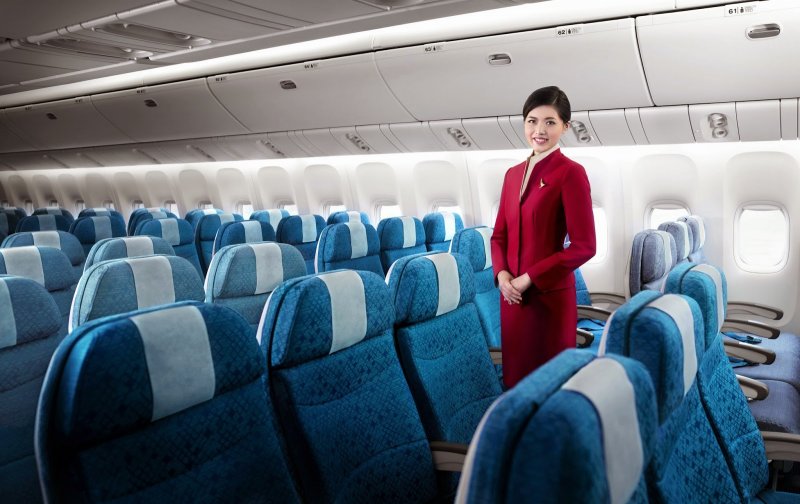 Авиакомпания Cathay Pacific Airlines салон