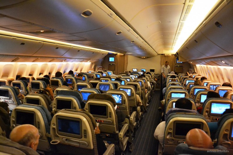 Boeing 777 салон