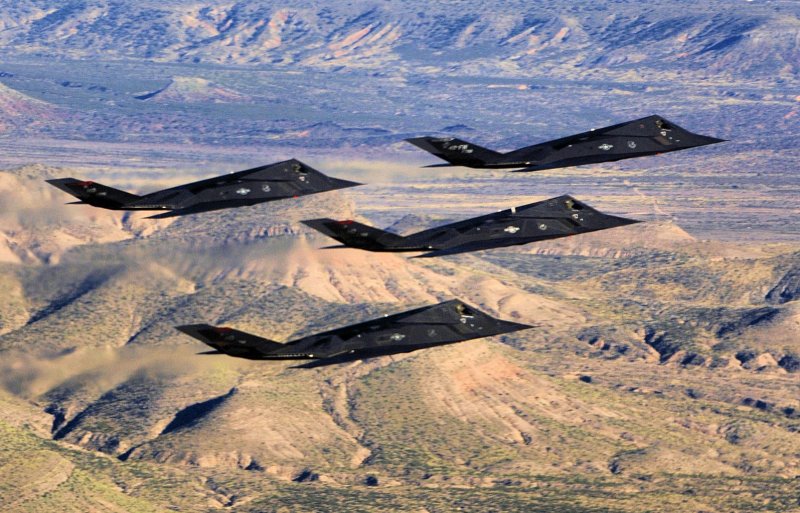 Стелс Штурмовик f 117