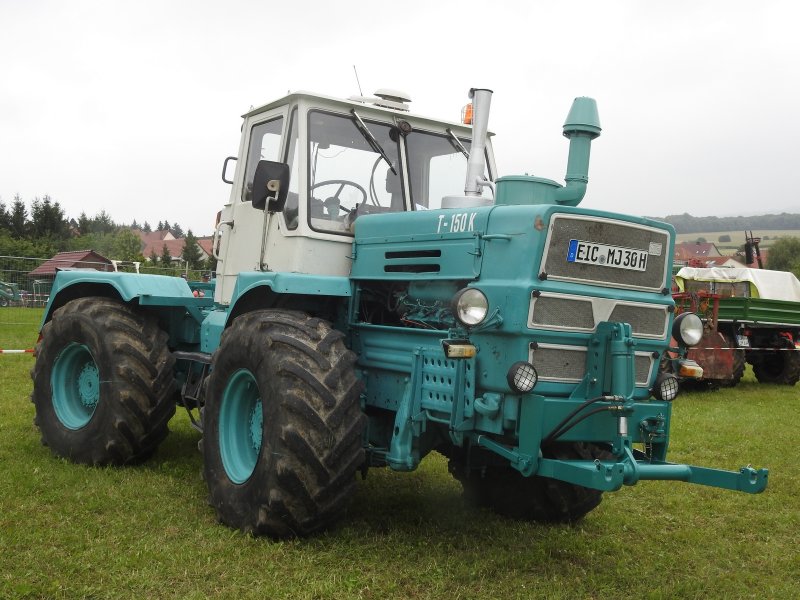 Трактор т150 с двигателем СМД 60