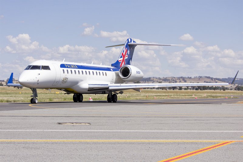 Самолёт Бомбардье CRJ-100/200