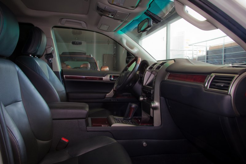 Lexus GX 460 2018 салон