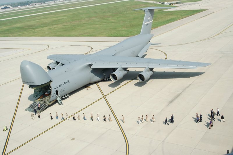 C 5 Galaxy crash.