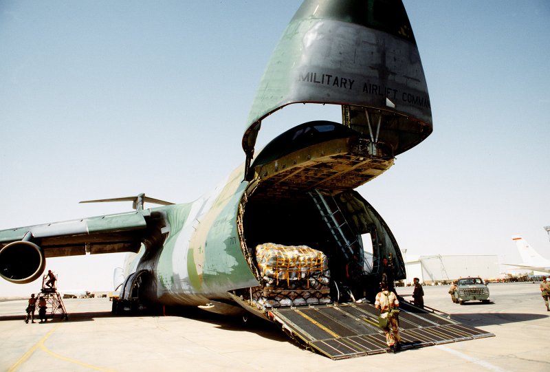 C-5 Galaxy внутри