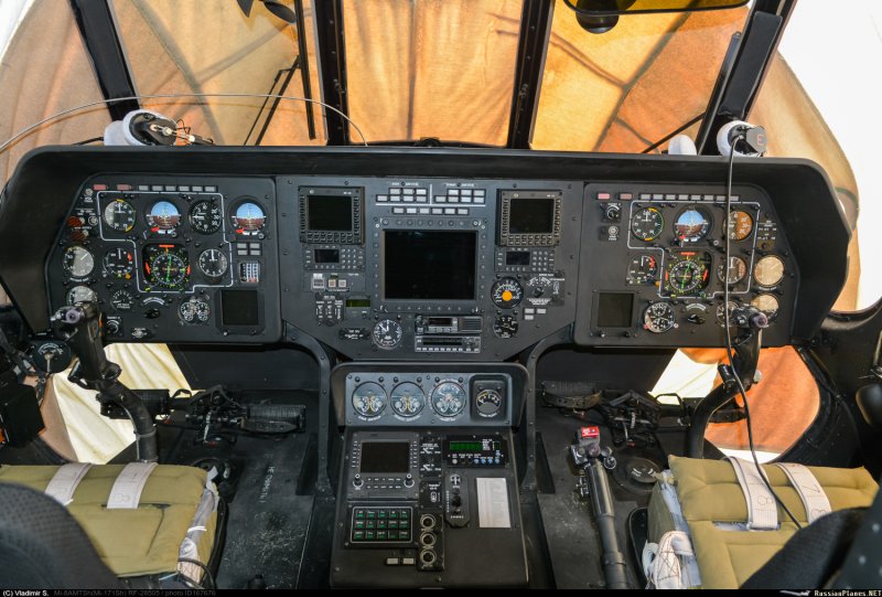 Ми-8 кабина