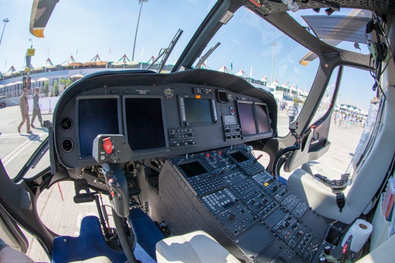 Aw139 кабина